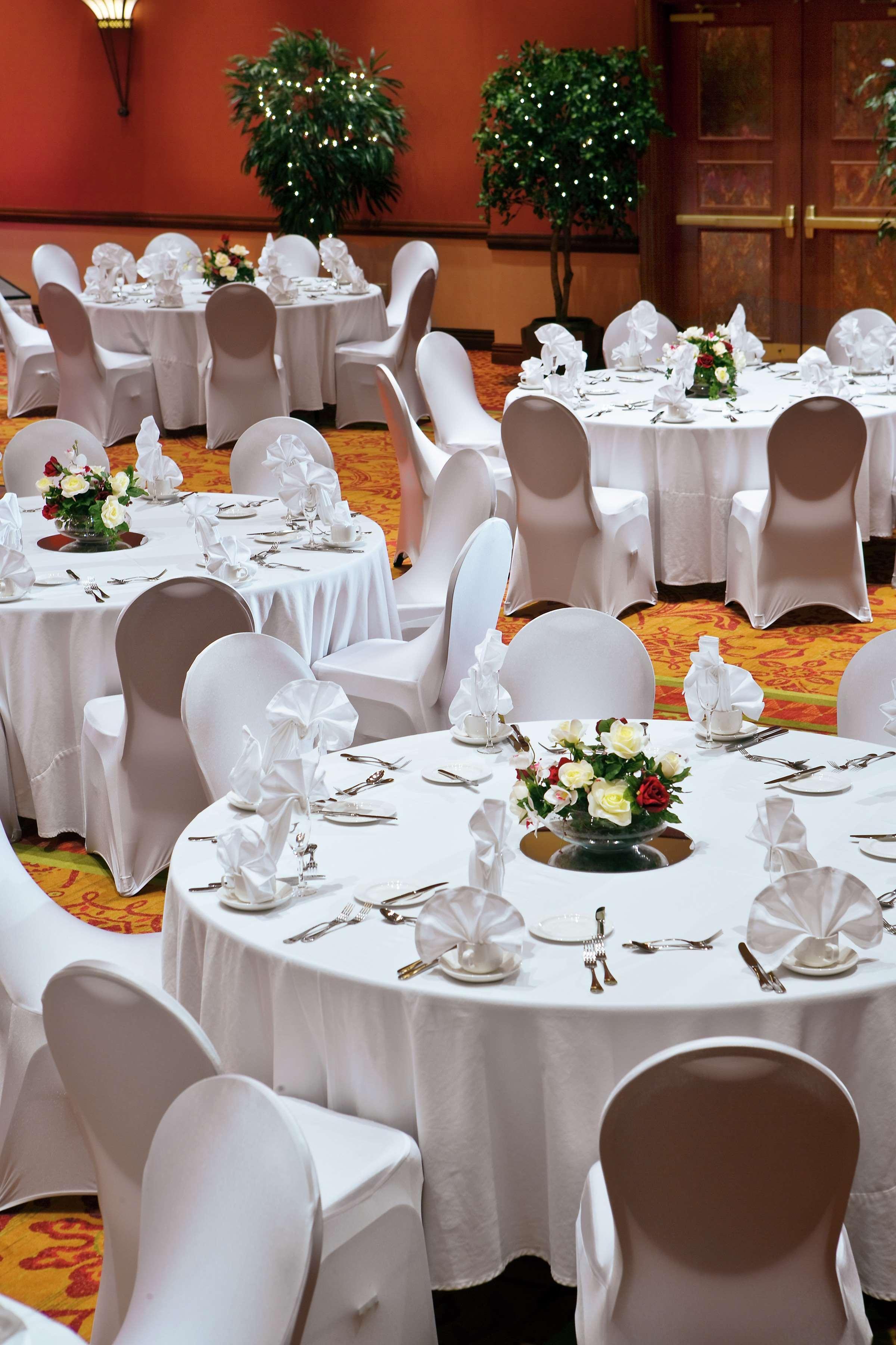 Embassy Suites By Hilton Norman Hotel & Conference Center Extérieur photo